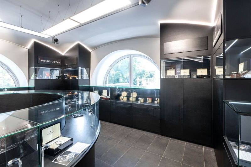 Uhren_Showroom_Juwelier_Vierzueins_Design